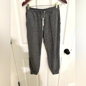 Vuori Women's Gray Jogger Pants
